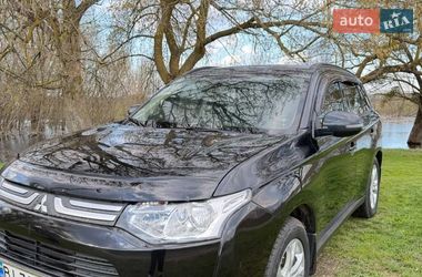 Позашляховик / Кросовер Mitsubishi Outlander 2012 в Гадячі