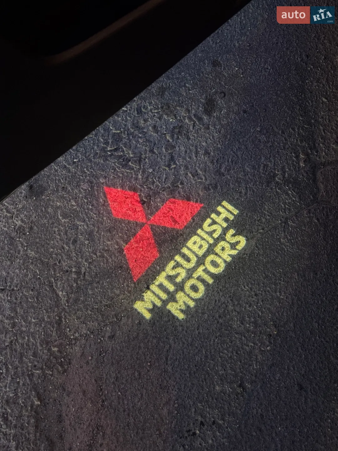 2021 Mitsubishi Outlander - мініатюра 42