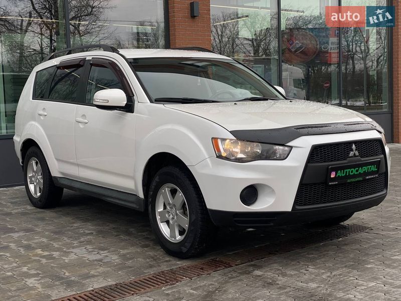 Внедорожник / Кроссовер Mitsubishi Outlander 2011 в Киеве