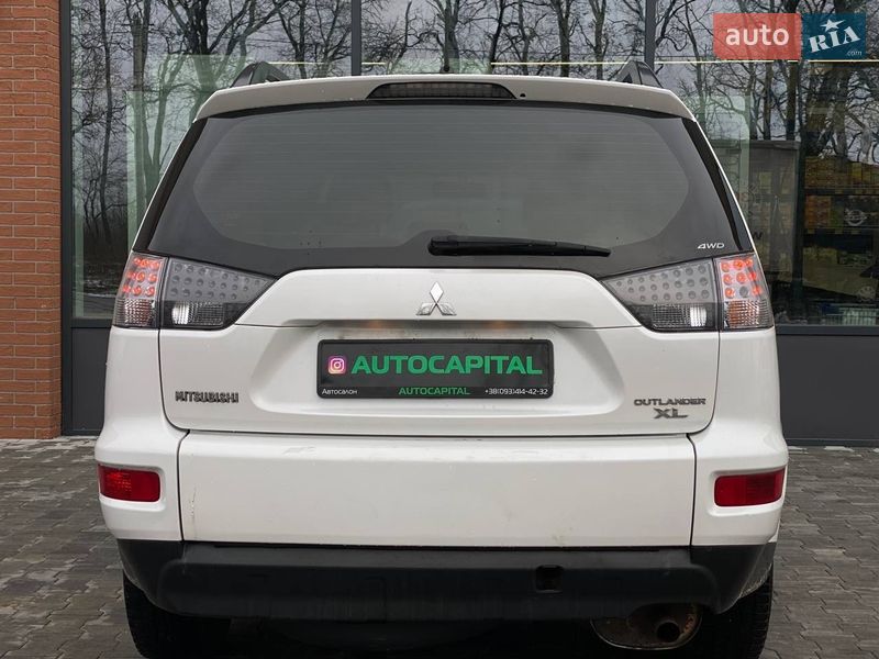 Внедорожник / Кроссовер Mitsubishi Outlander 2011 в Киеве