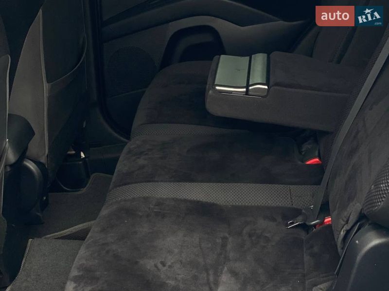 Внедорожник / Кроссовер Mitsubishi Outlander 2011 в Киеве
