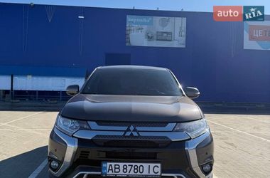Внедорожник / Кроссовер Mitsubishi Outlander 2021 в Виннице