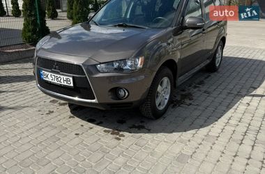 Внедорожник / Кроссовер Mitsubishi Outlander 2010 в Ровно