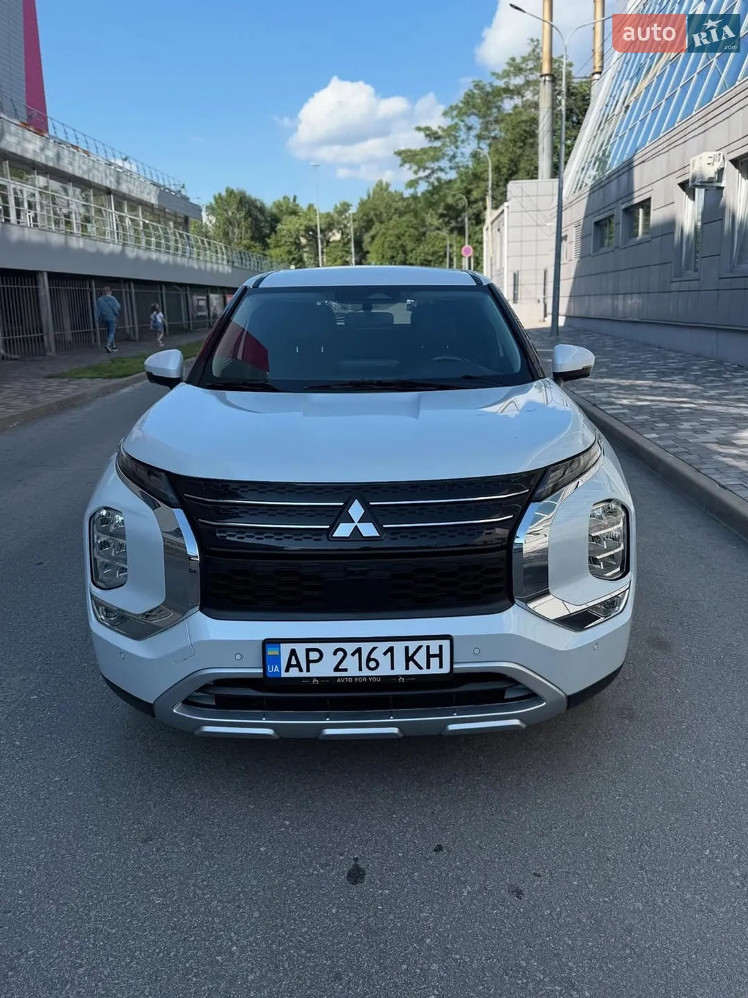 2022 Mitsubishi Outlander - мініатюра 2