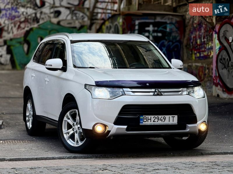 Mitsubishi Outlander 2014