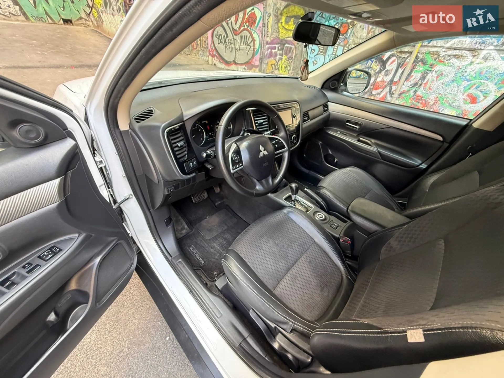 2014 Mitsubishi Outlander - мініатюра 74