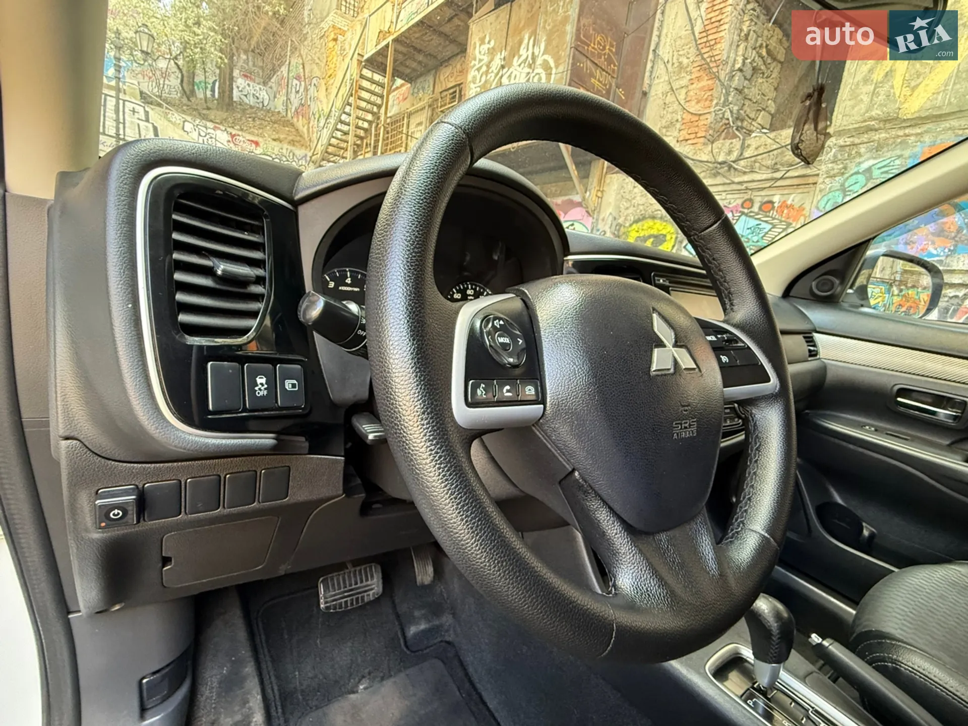 2014 Mitsubishi Outlander - мініатюра 79