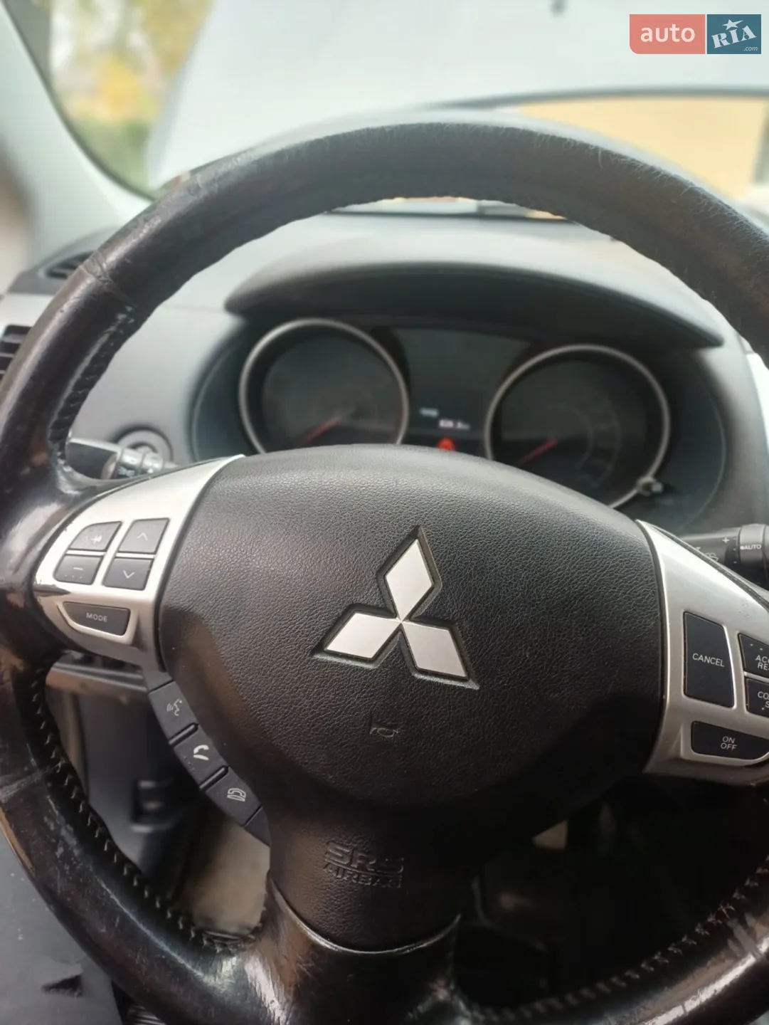 2010 Mitsubishi Outlander - мініатюра 8