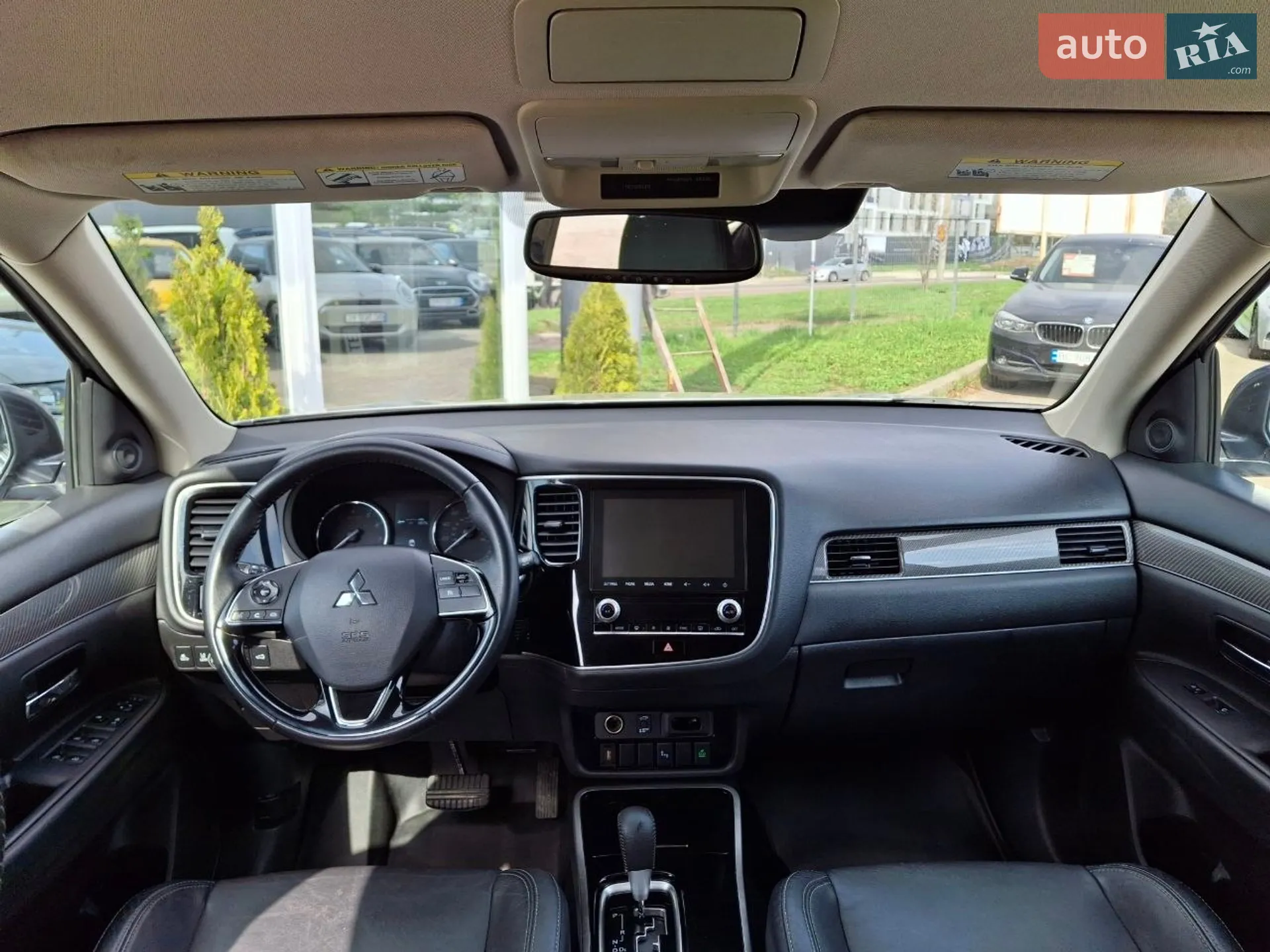 2020 Mitsubishi Outlander - мініатюра 14