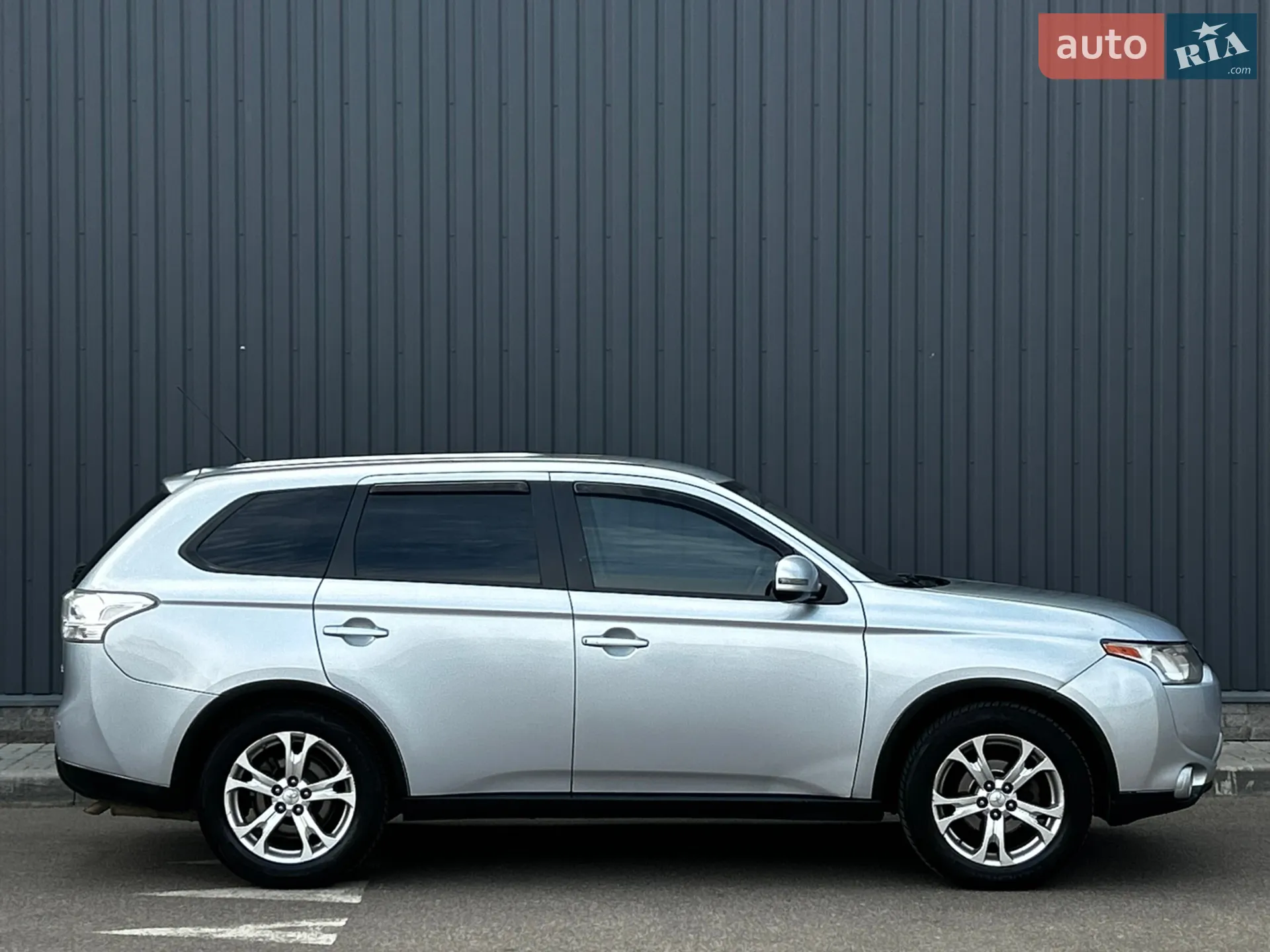 2014 Mitsubishi Outlander - мініатюра 6