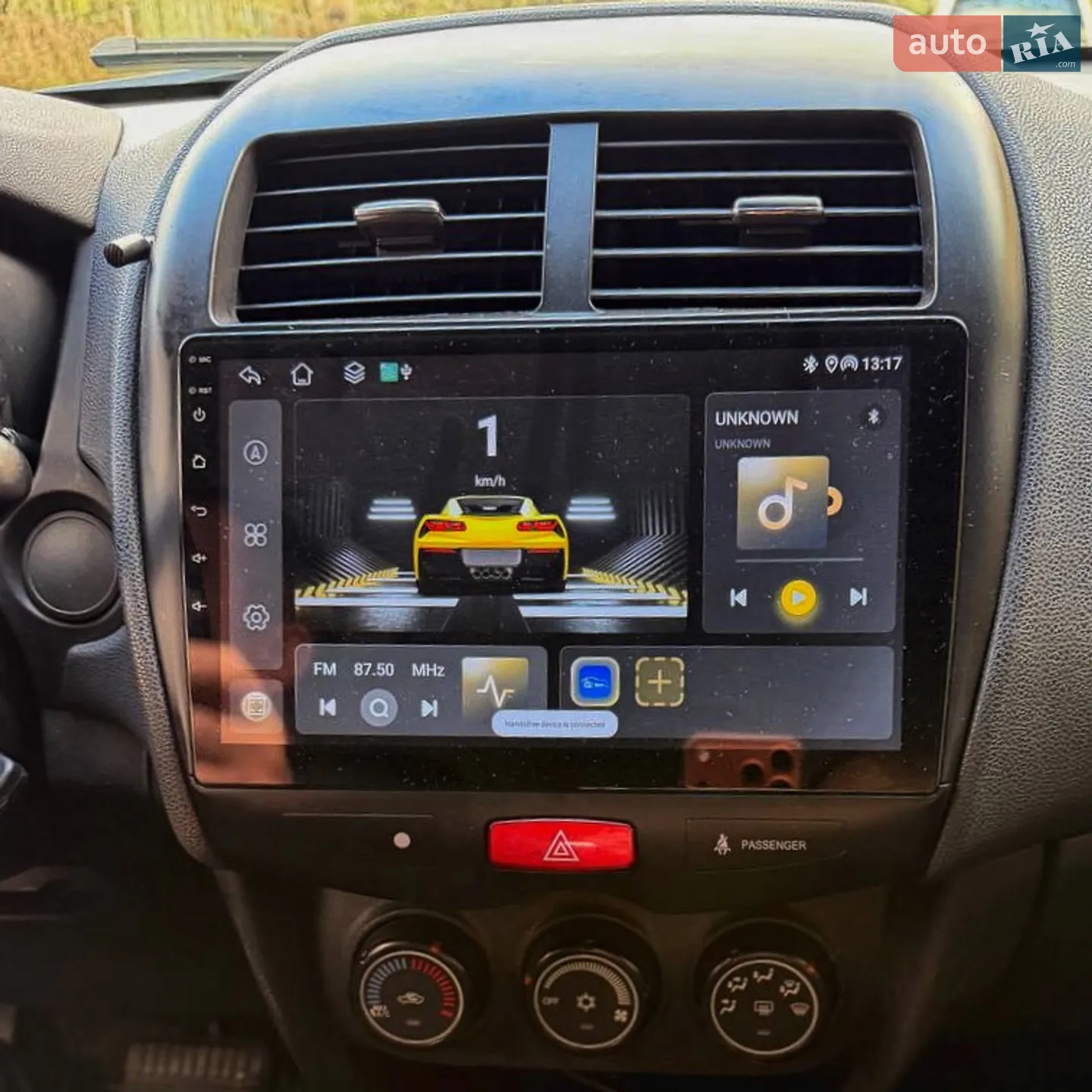 2016 Mitsubishi Outlander - мініатюра 2