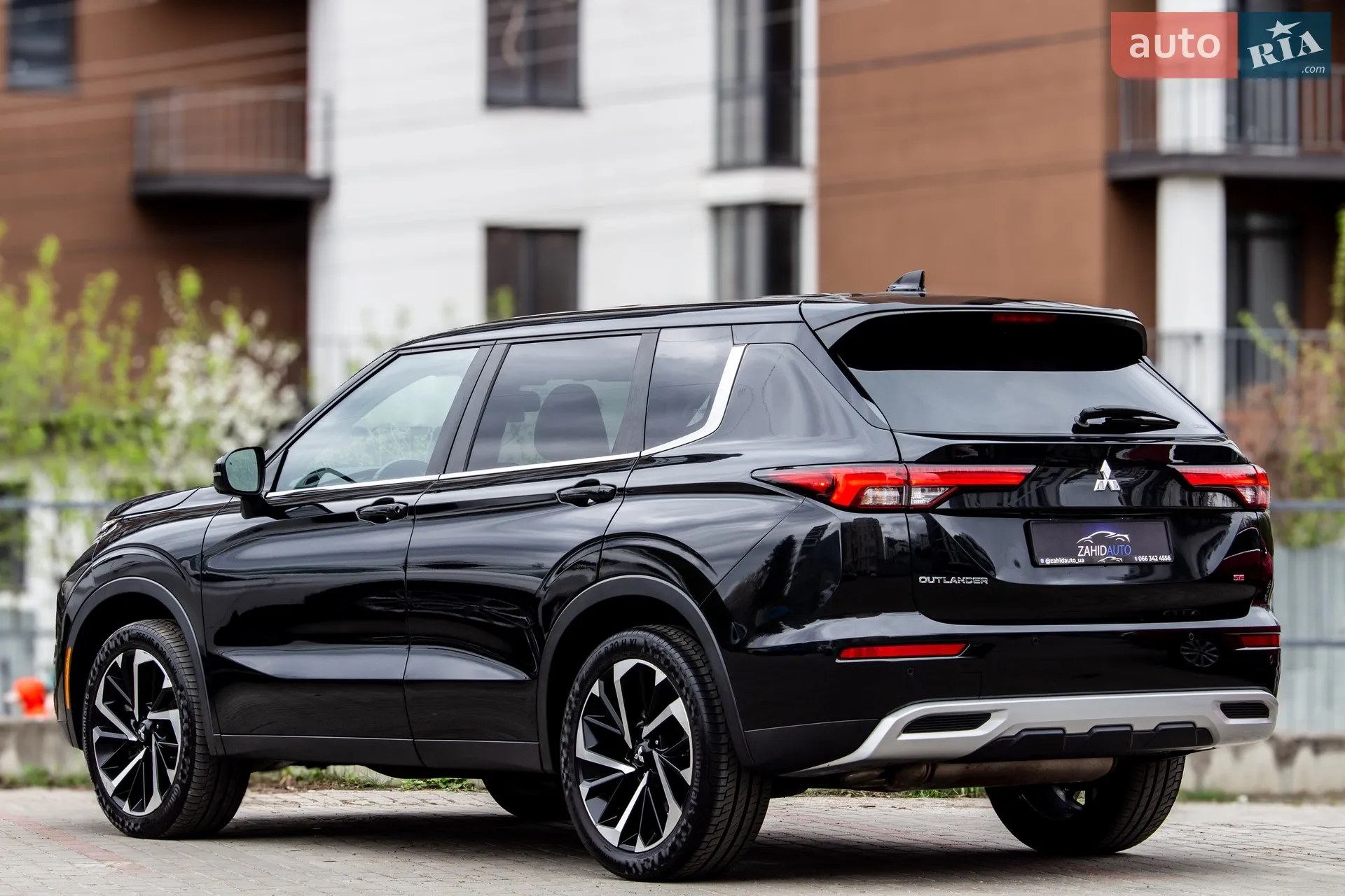 2021 Mitsubishi Outlander - мініатюра 7
