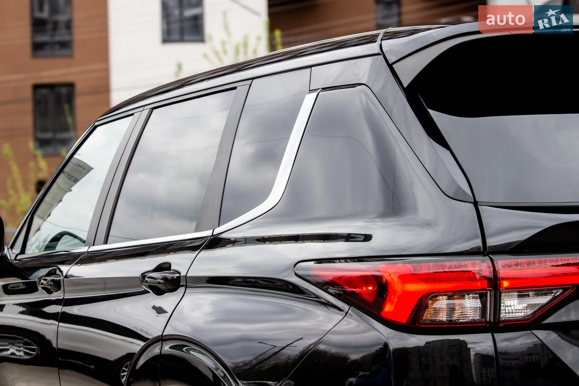 2021 Mitsubishi Outlander - мініатюра 26