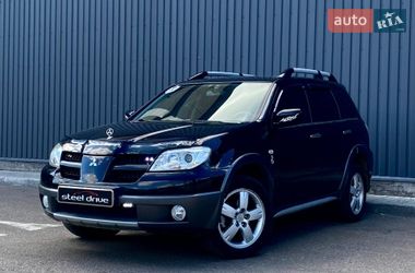 Внедорожник / Кроссовер Mitsubishi Outlander 2005 в Николаеве