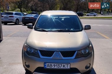 Внедорожник / Кроссовер Mitsubishi Outlander 2007 в Киеве