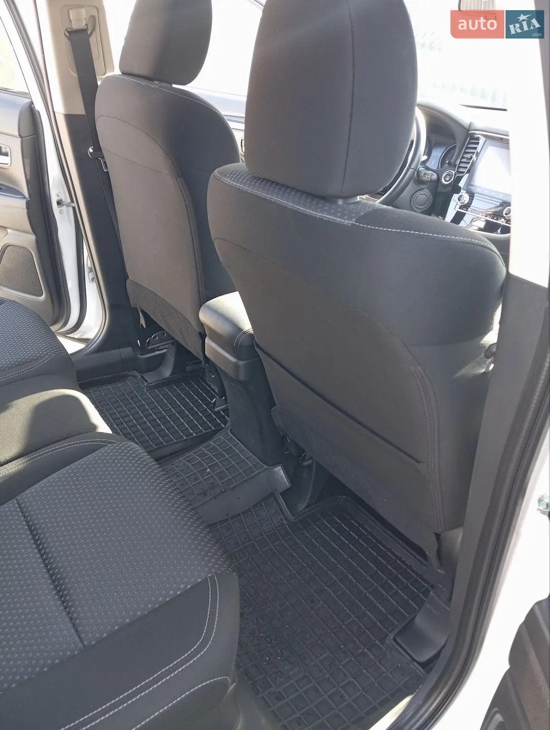 2021 Mitsubishi Outlander - мініатюра 6