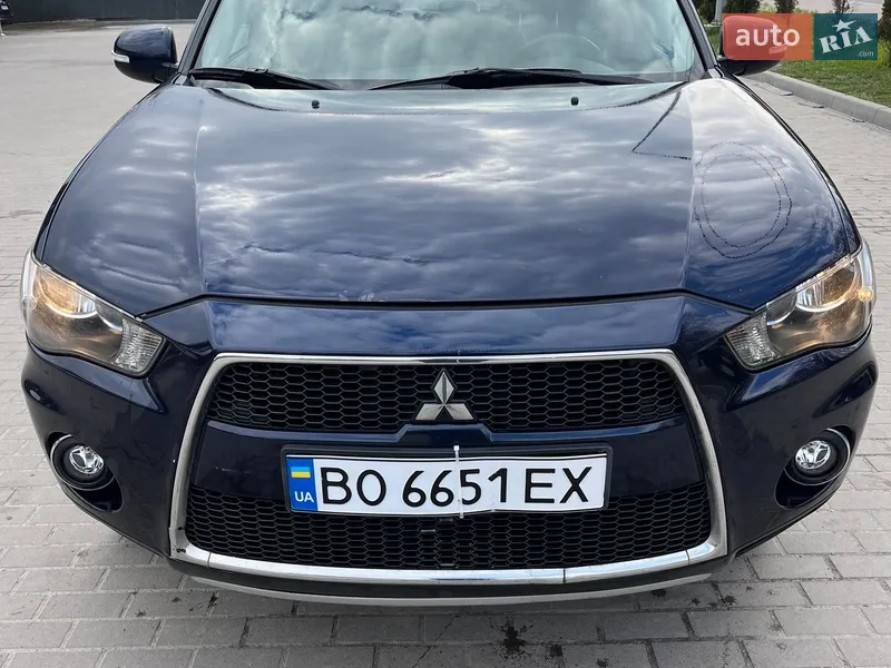 Mitsubishi Outlander 2011