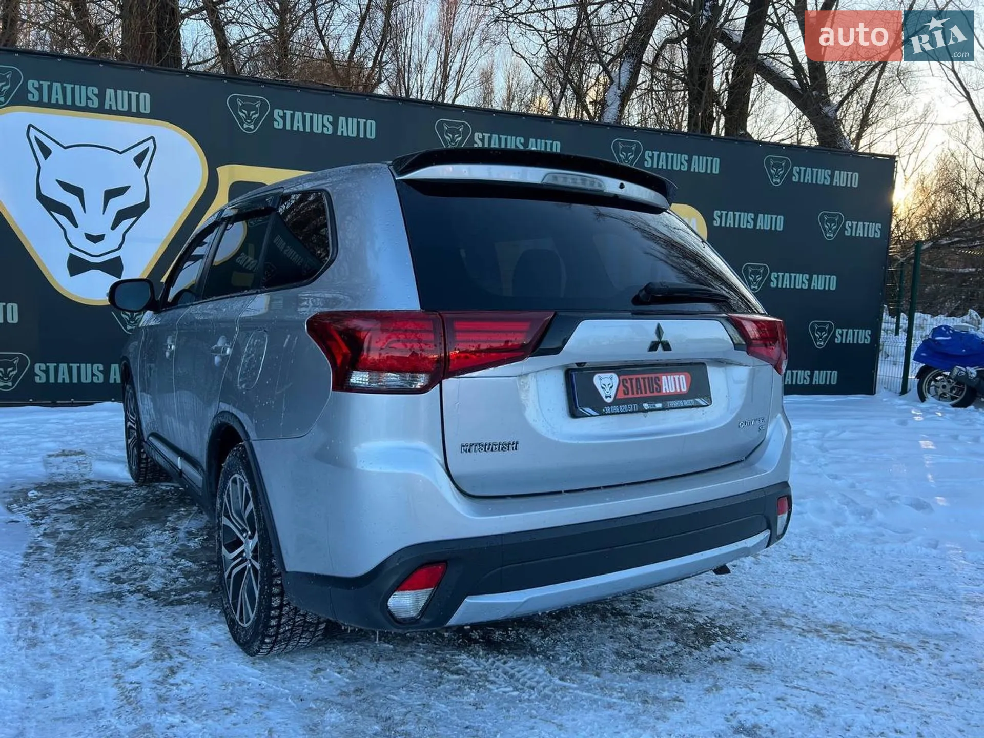 2018 Mitsubishi Outlander - мініатюра 10