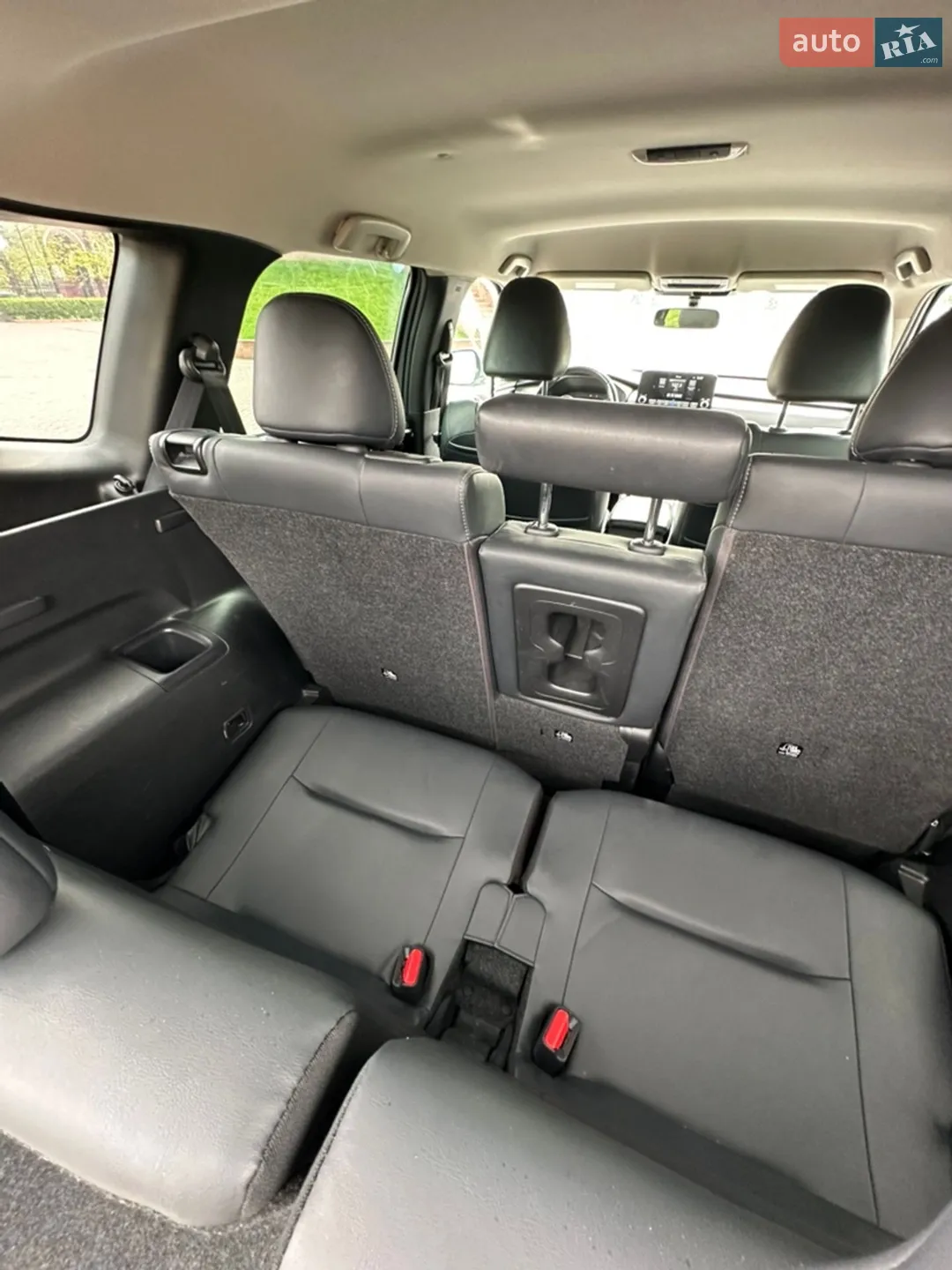 2021 Mitsubishi Outlander - мініатюра 36