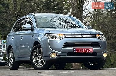 Внедорожник / Кроссовер Mitsubishi Outlander 2014 в Дрогобыче