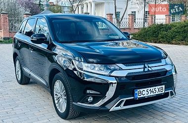 Позашляховик / Кросовер Mitsubishi Outlander 2023 в Білій Церкві
