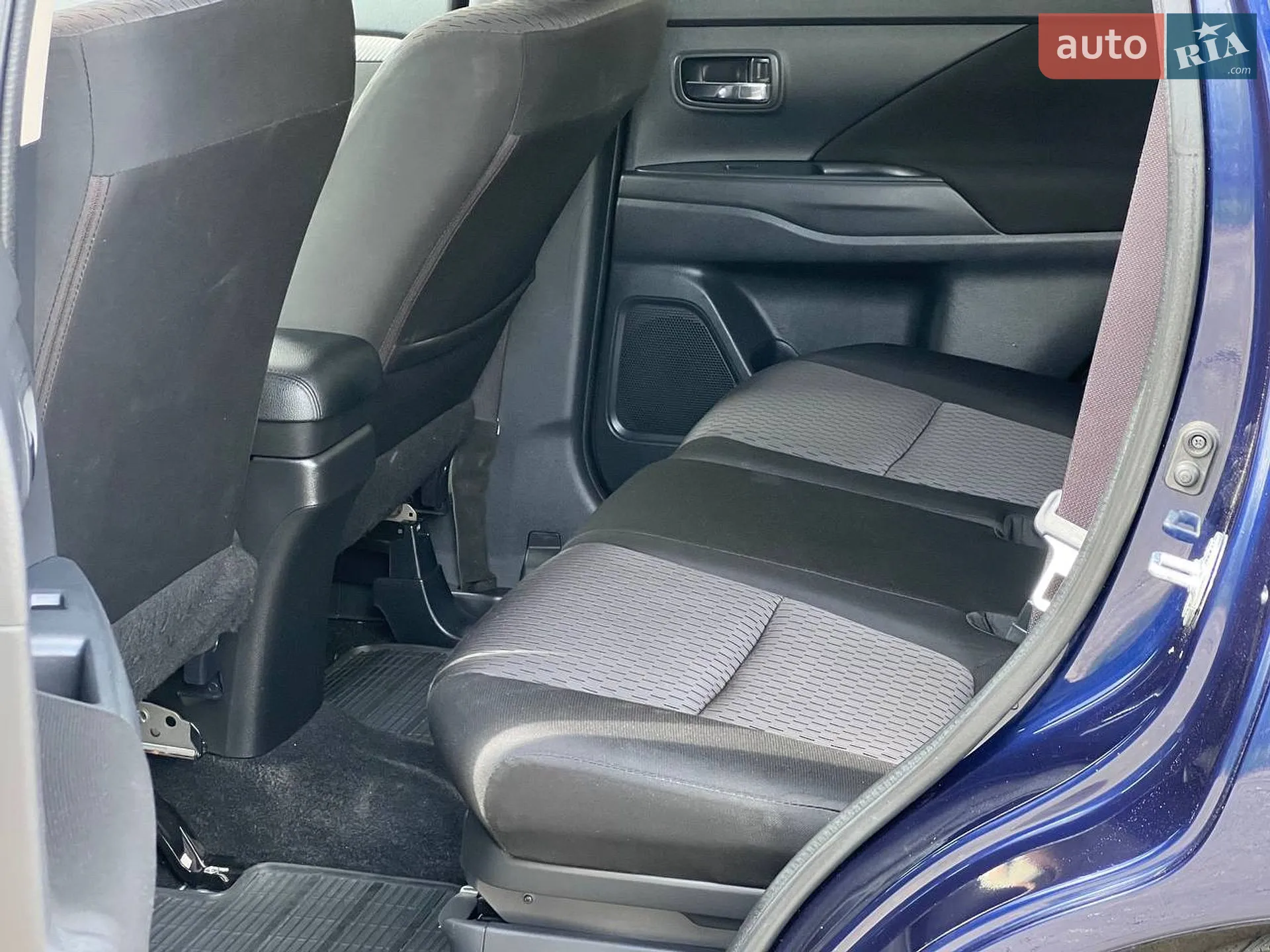 2012 Mitsubishi Outlander - мініатюра 33