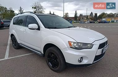 Внедорожник / Кроссовер Mitsubishi Outlander 2010 в Житомире