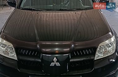 Внедорожник / Кроссовер Mitsubishi Outlander 2006 в Малой Виске