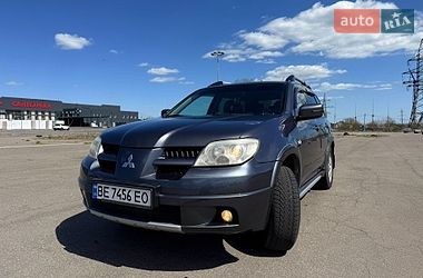 Внедорожник / Кроссовер Mitsubishi Outlander 2006 в Николаеве