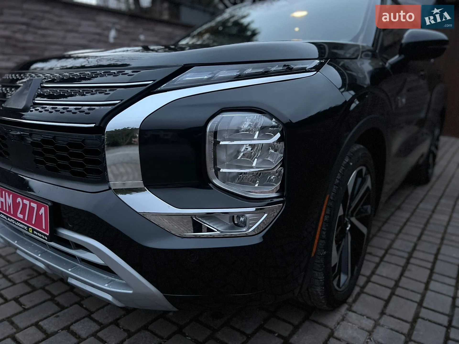 2023 Mitsubishi Outlander - мініатюра 17