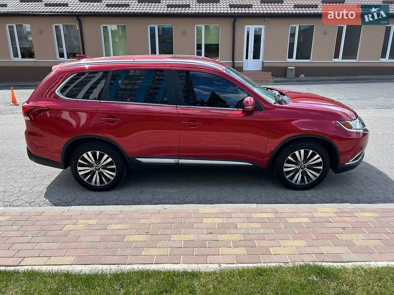 2019 Mitsubishi Outlander - мініатюра 27