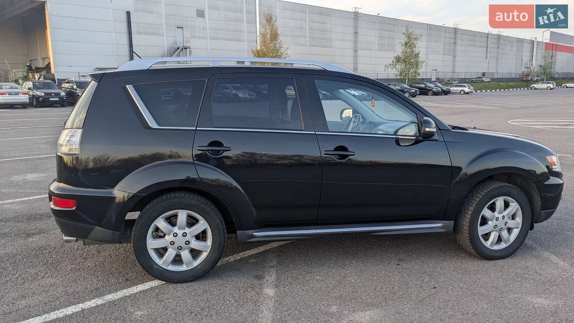 2010 Mitsubishi Outlander - мініатюра 5