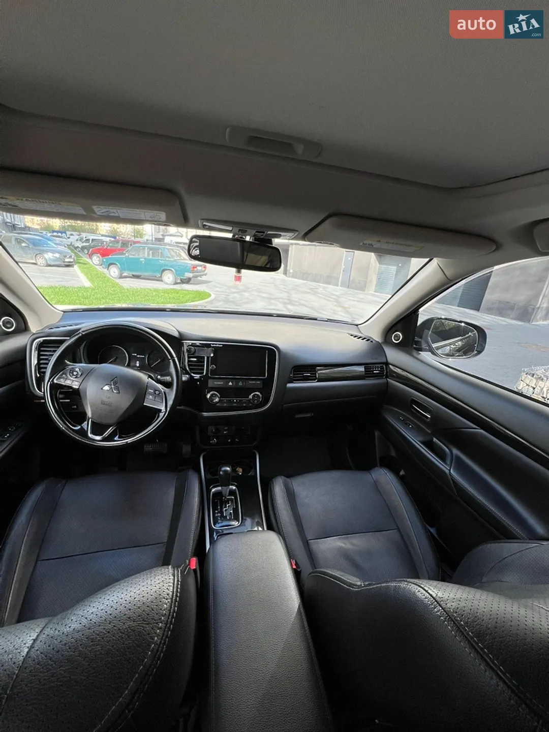 2018 Mitsubishi Outlander - мініатюра 10