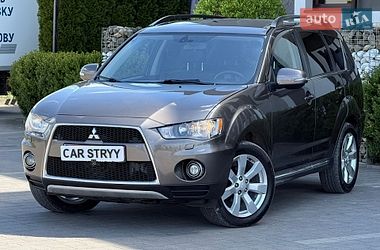 Внедорожник / Кроссовер Mitsubishi Outlander 2009 в Стрые