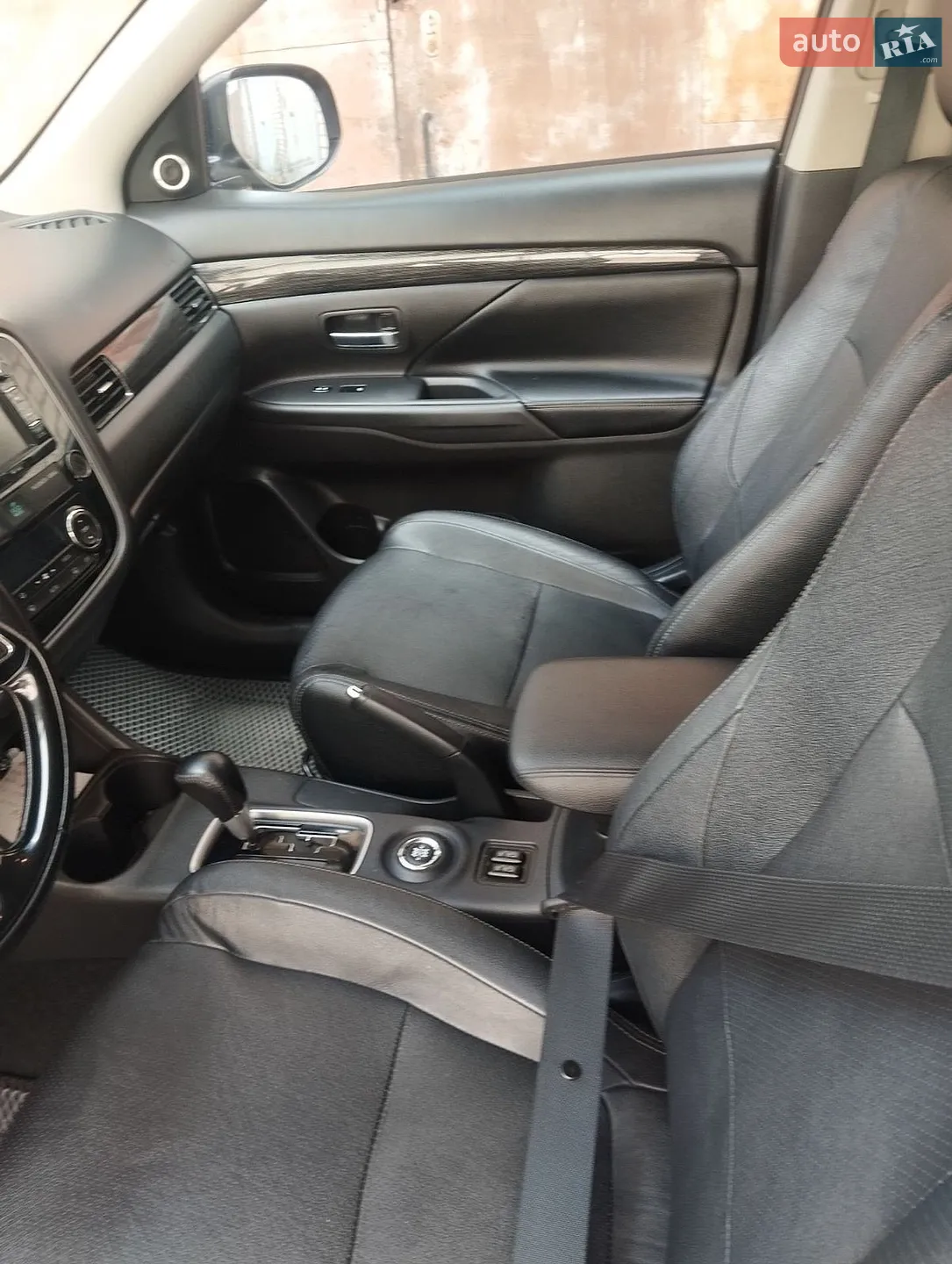 2015 Mitsubishi Outlander - мініатюра 8
