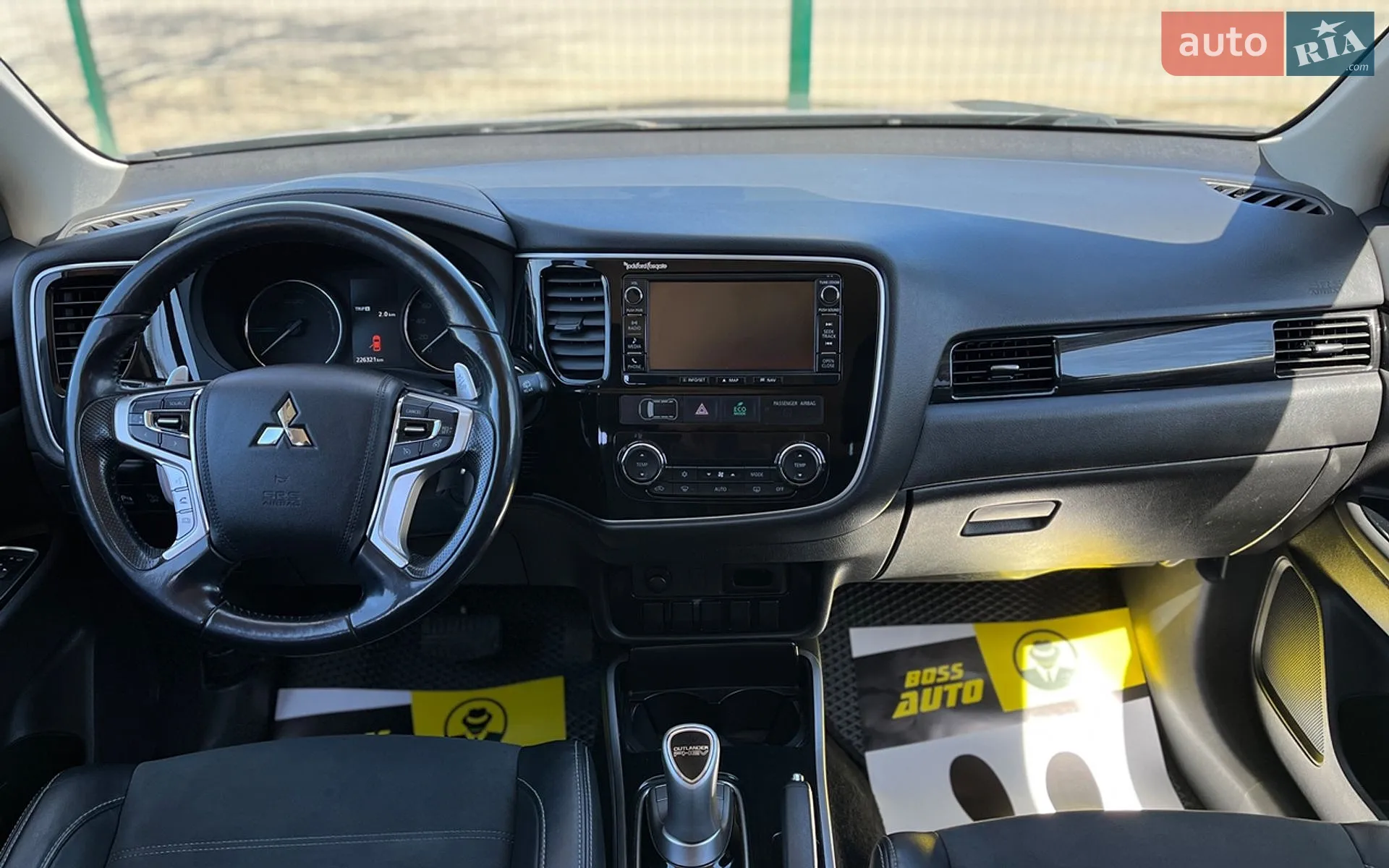 2016 Mitsubishi Outlander - мініатюра 10