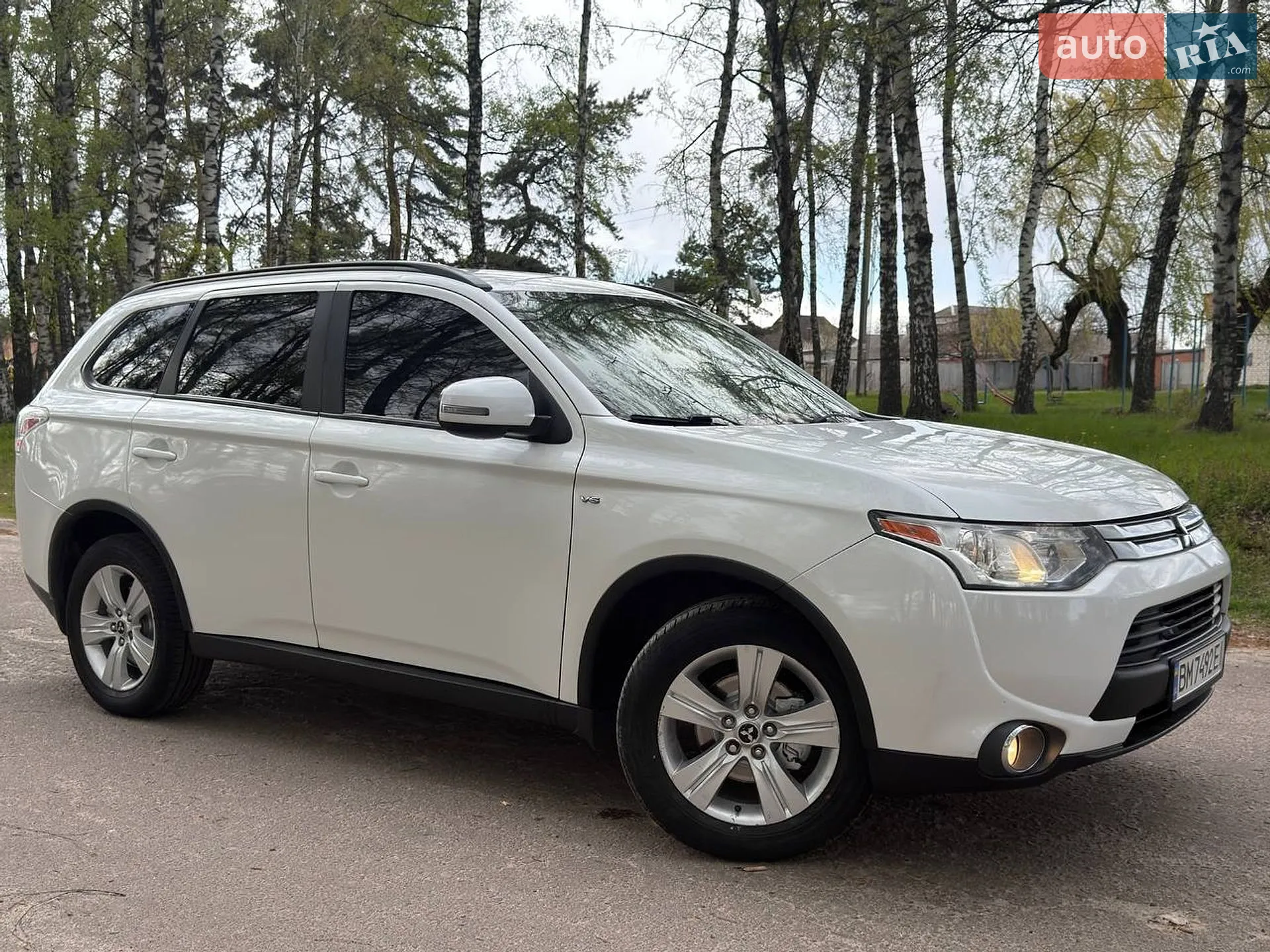 2014 Mitsubishi Outlander - фото 1