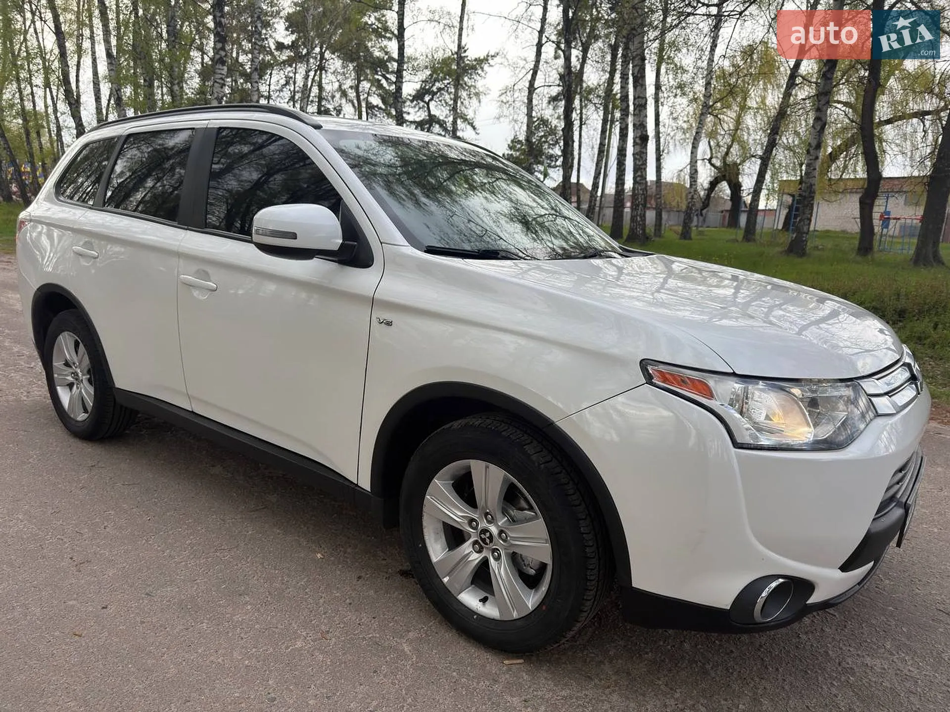 2014 Mitsubishi Outlander - мініатюра 10
