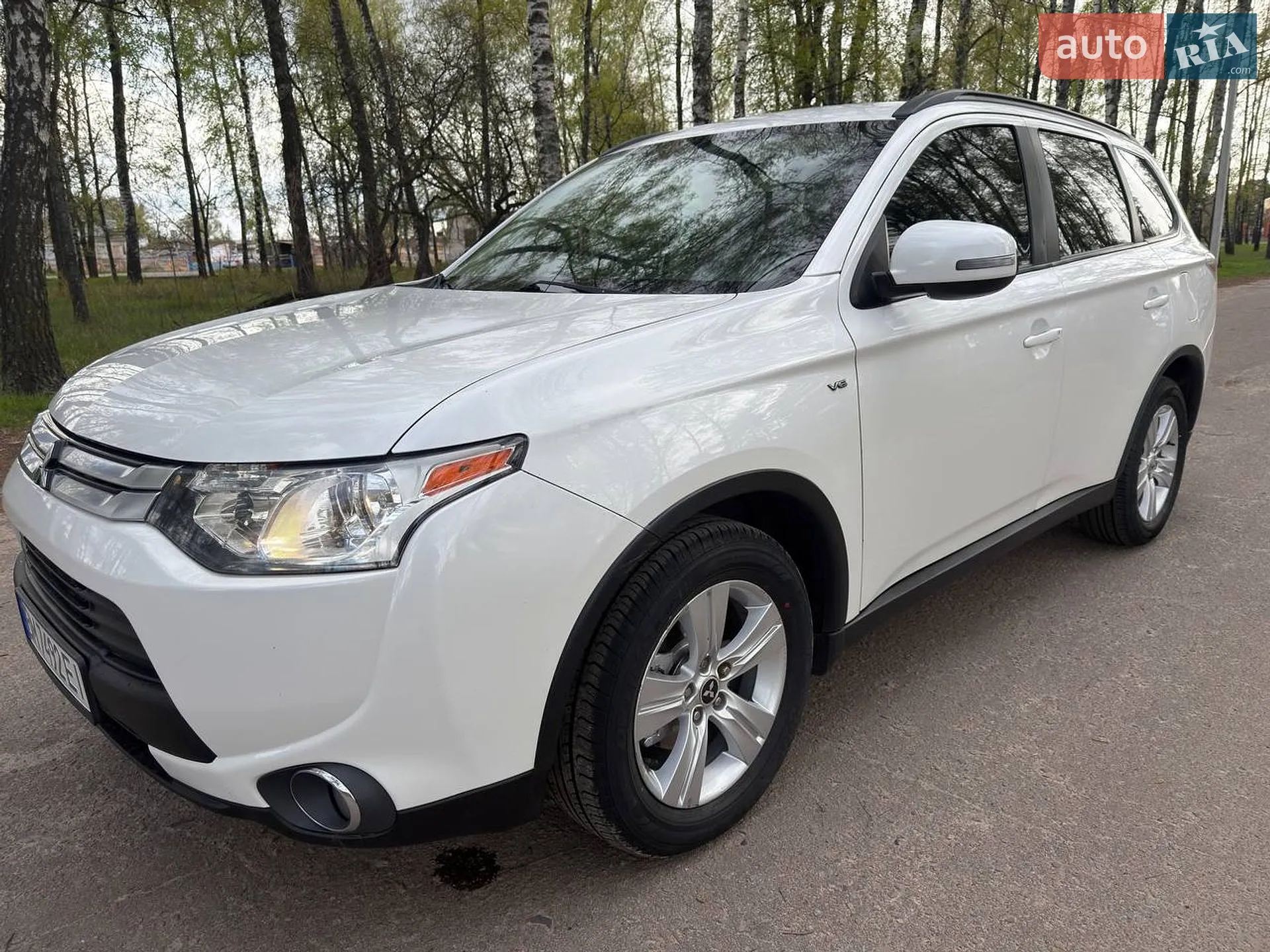 2014 Mitsubishi Outlander - мініатюра 12