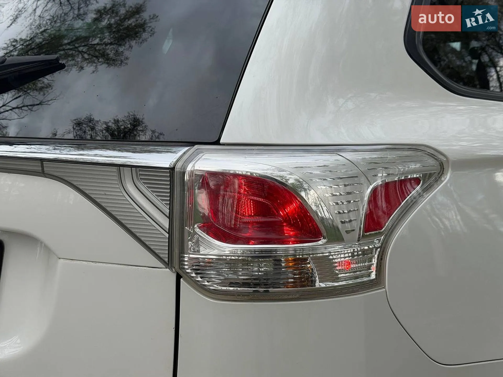 2014 Mitsubishi Outlander - мініатюра 19