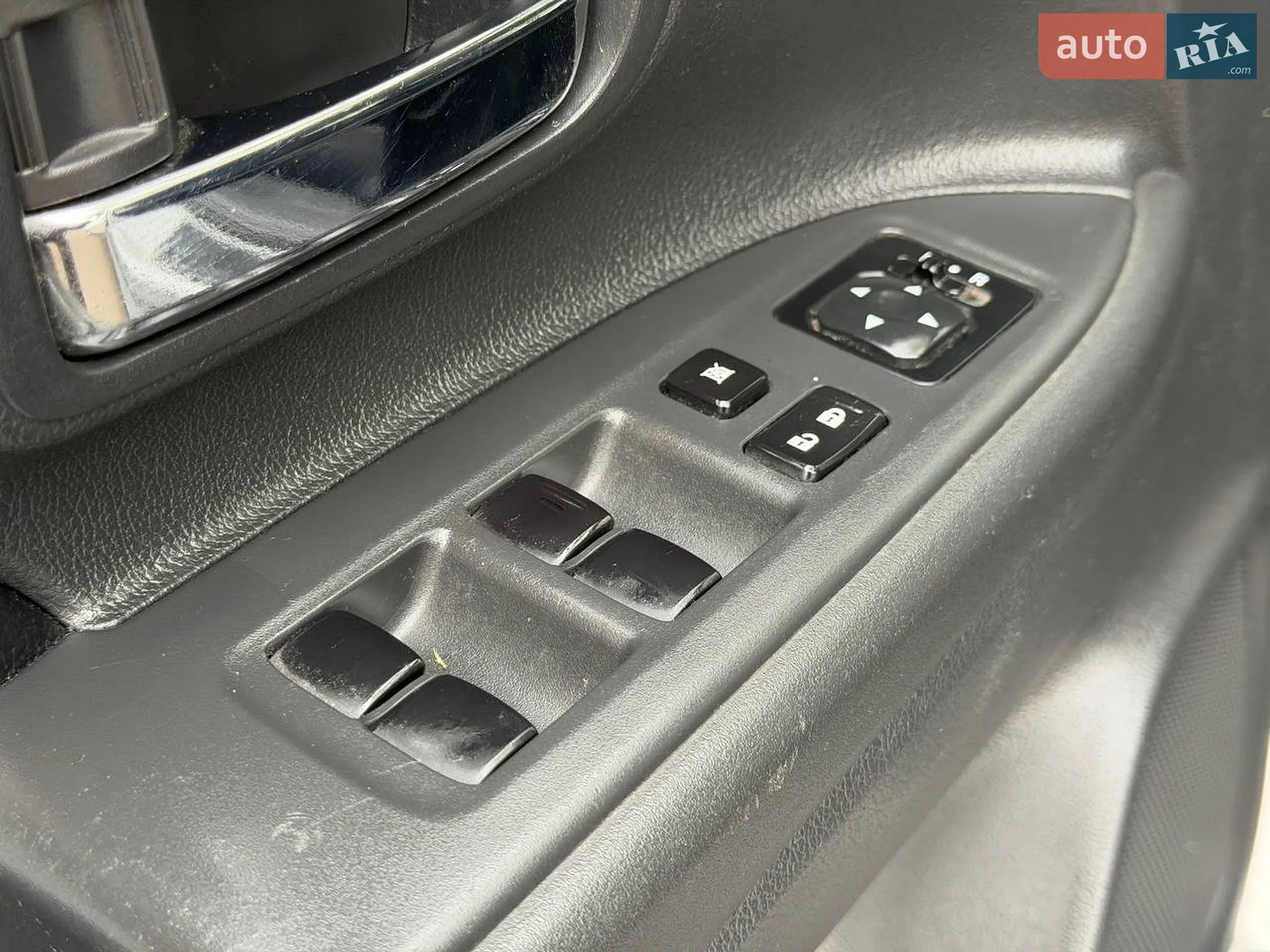 2014 Mitsubishi Outlander - мініатюра 27
