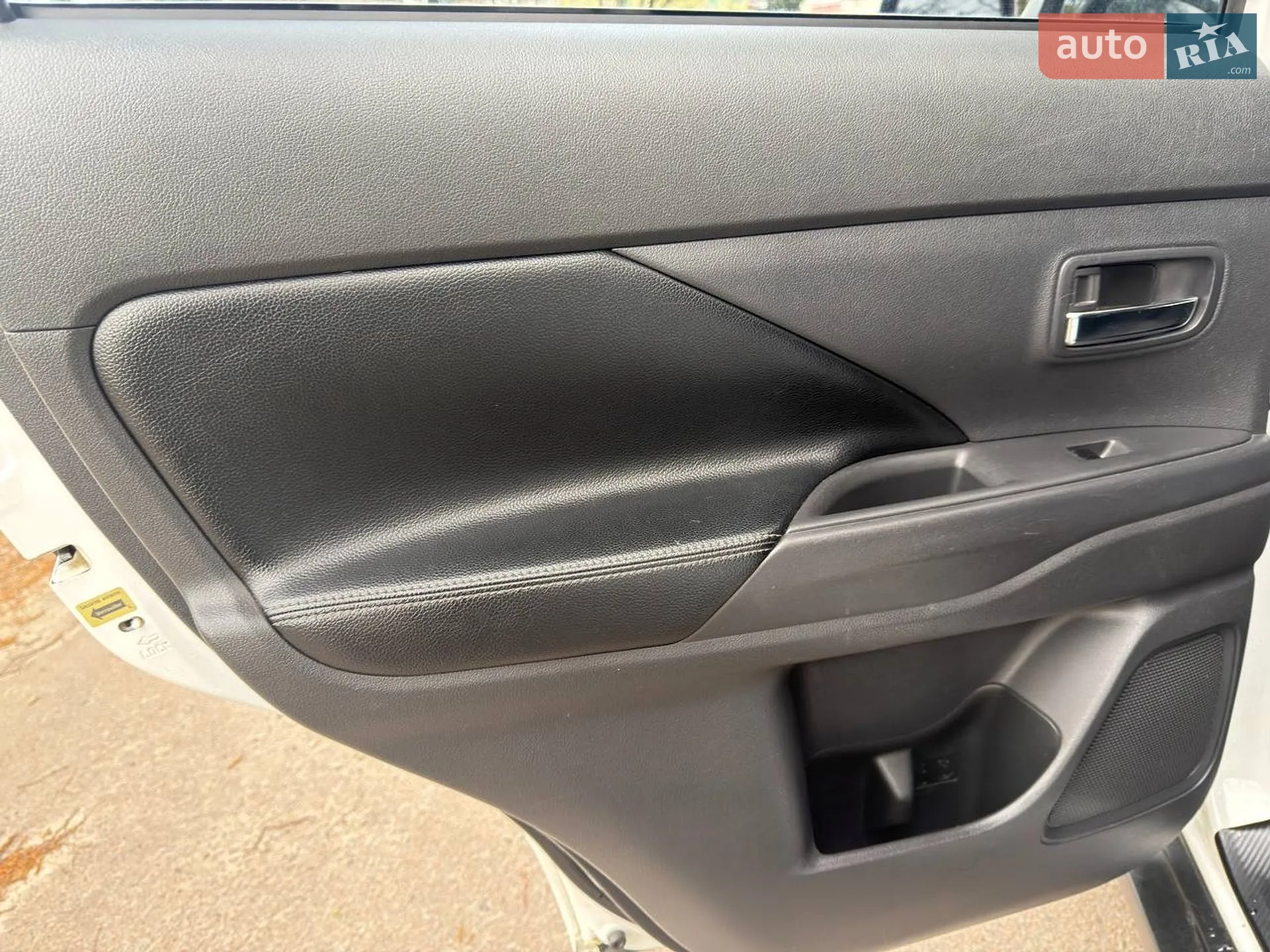 2014 Mitsubishi Outlander - мініатюра 31