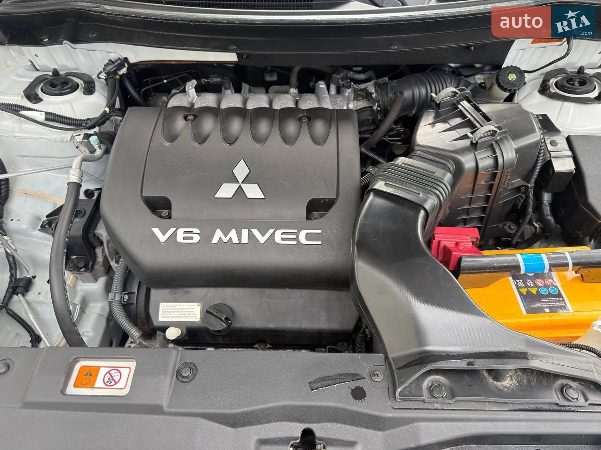 2014 Mitsubishi Outlander - мініатюра 38
