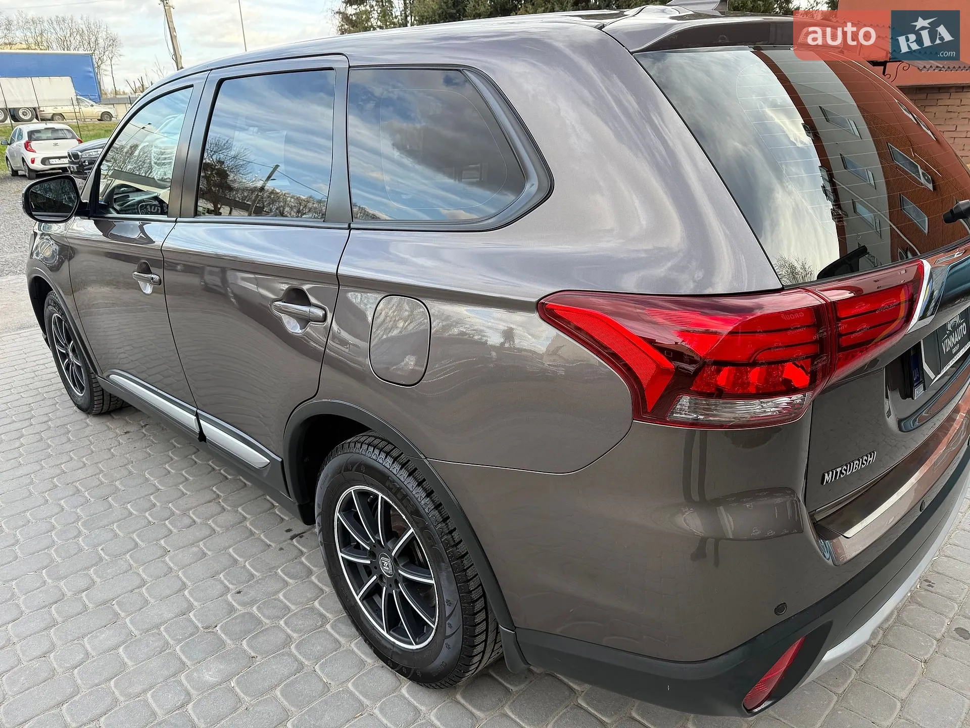 2018 Mitsubishi Outlander - мініатюра 35