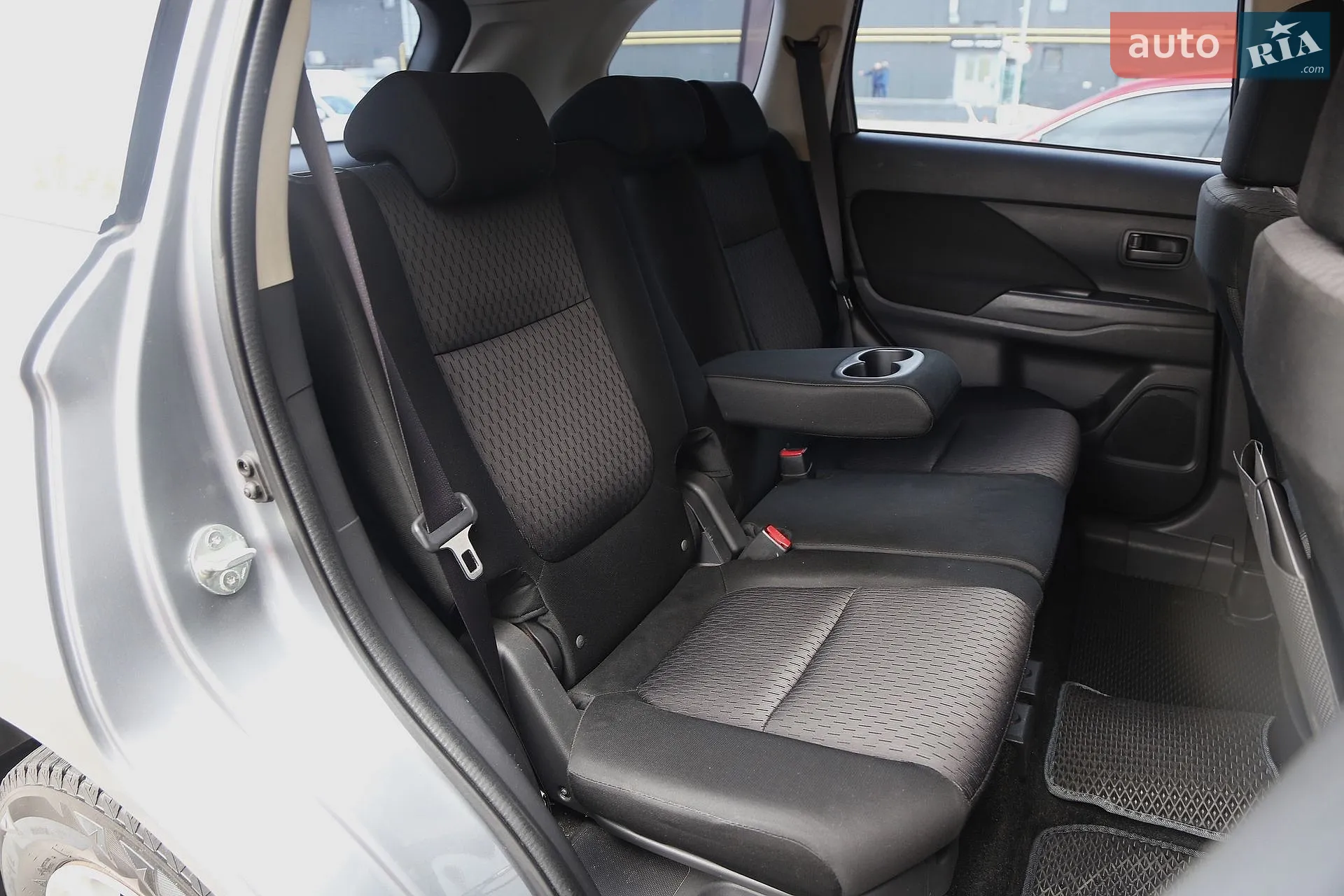 2013 Mitsubishi Outlander - мініатюра 11