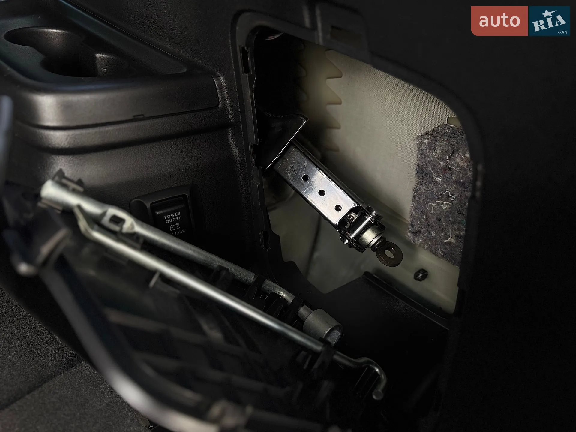 2018 Mitsubishi Outlander - мініатюра 92