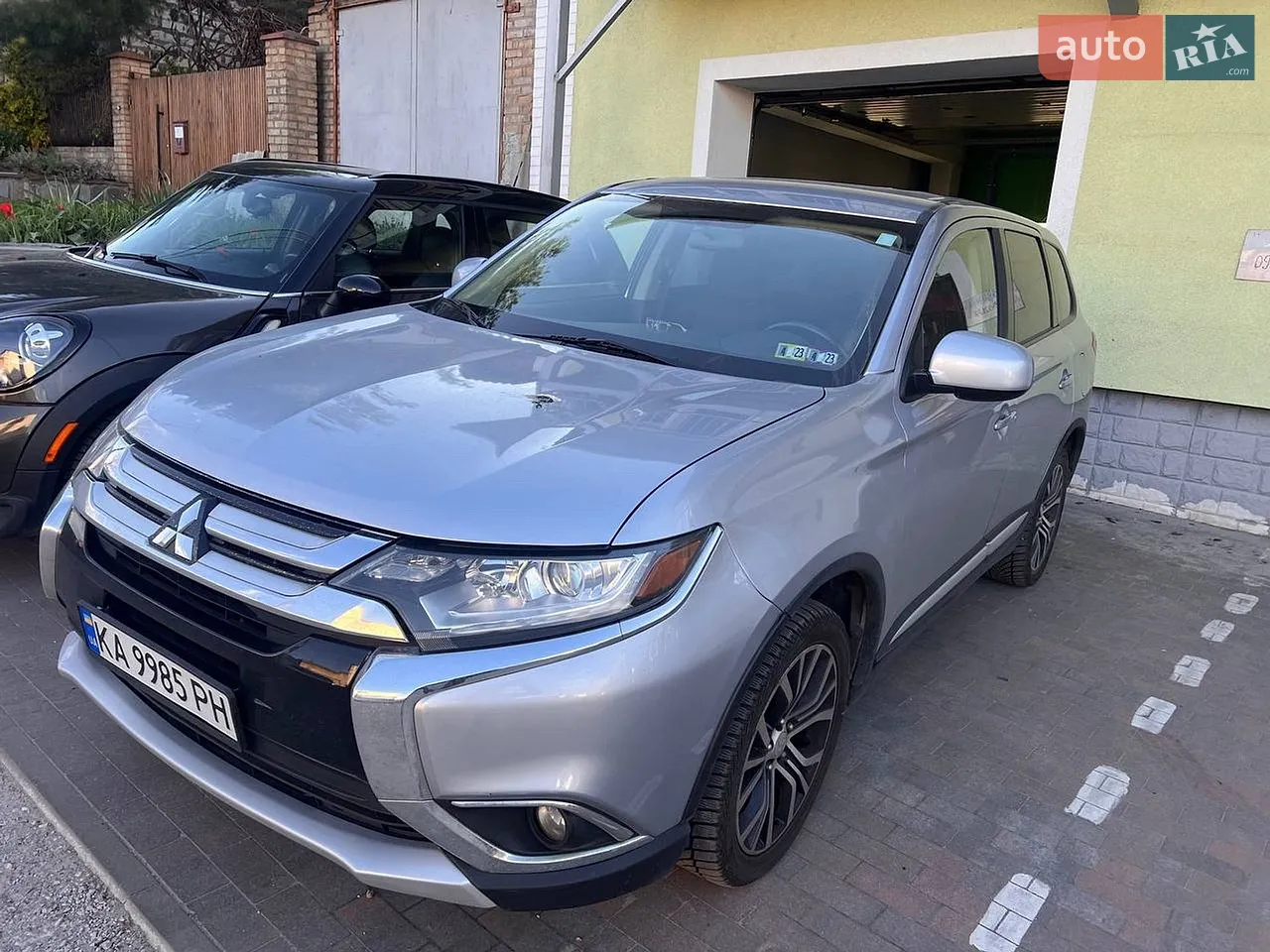 2016 Mitsubishi Outlander - мініатюра 13