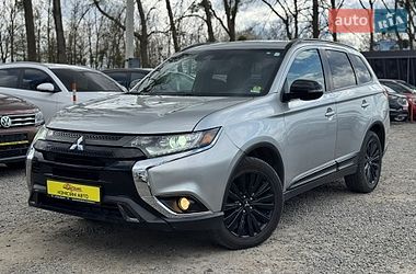 Внедорожник / Кроссовер Mitsubishi Outlander 2020 в Умани
