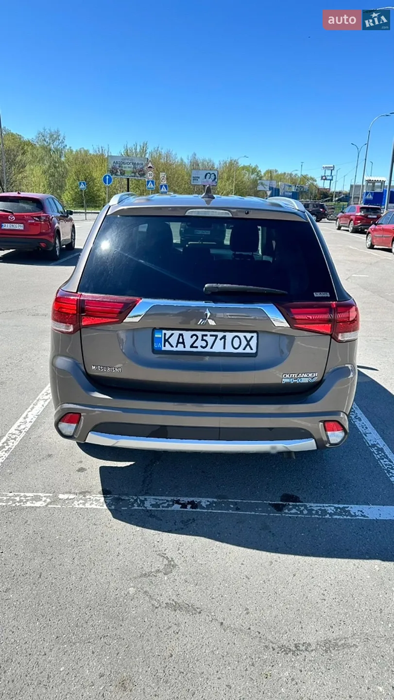2018 Mitsubishi Outlander - мініатюра 6
