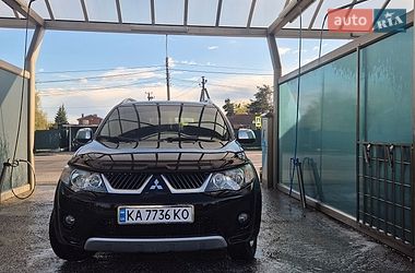 Внедорожник / Кроссовер Mitsubishi Outlander 2008 в Киеве